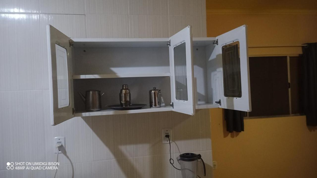 Casa com piscina , churrasqueira, Wi-Fi, em rua de Areia à 1km da praia, bairro sussegado, proíbido uso de som extremamente alto ideal para descansar Itanhaém Esterno foto