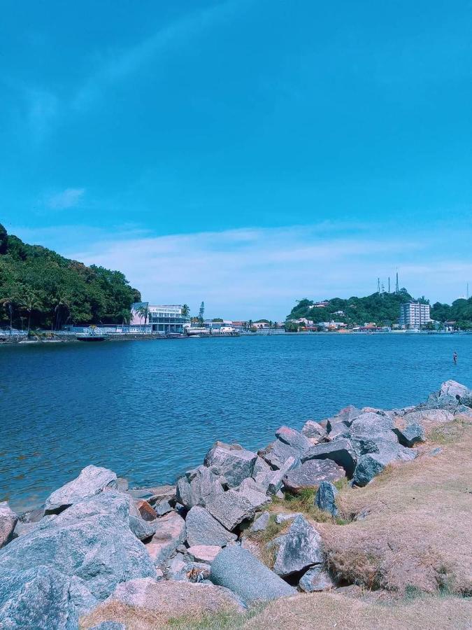 Casa com piscina , churrasqueira, Wi-Fi, em rua de Areia à 1km da praia, bairro sussegado, proíbido uso de som extremamente alto ideal para descansar Itanhaém Esterno foto