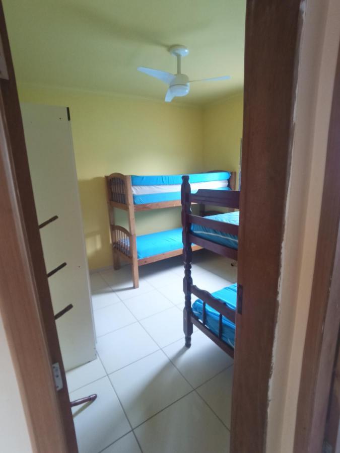 Casa com piscina , churrasqueira, Wi-Fi, em rua de Areia à 1km da praia, bairro sussegado, proíbido uso de som extremamente alto ideal para descansar Itanhaém Esterno foto