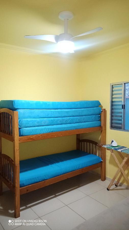 Casa com piscina , churrasqueira, Wi-Fi, em rua de Areia à 1km da praia, bairro sussegado, proíbido uso de som extremamente alto ideal para descansar Itanhaém Esterno foto