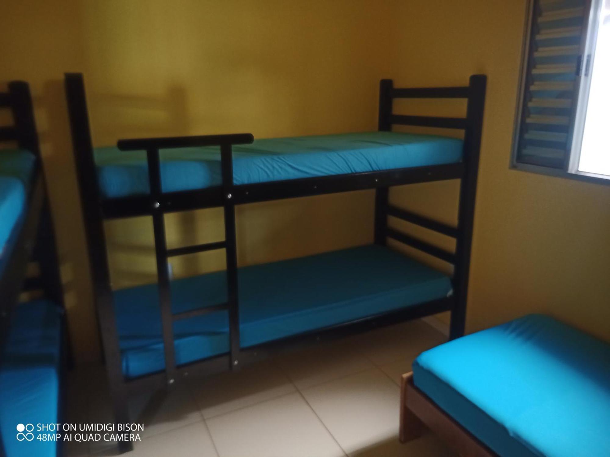 Casa com piscina , churrasqueira, Wi-Fi, em rua de Areia à 1km da praia, bairro sussegado, proíbido uso de som extremamente alto ideal para descansar Itanhaém Esterno foto
